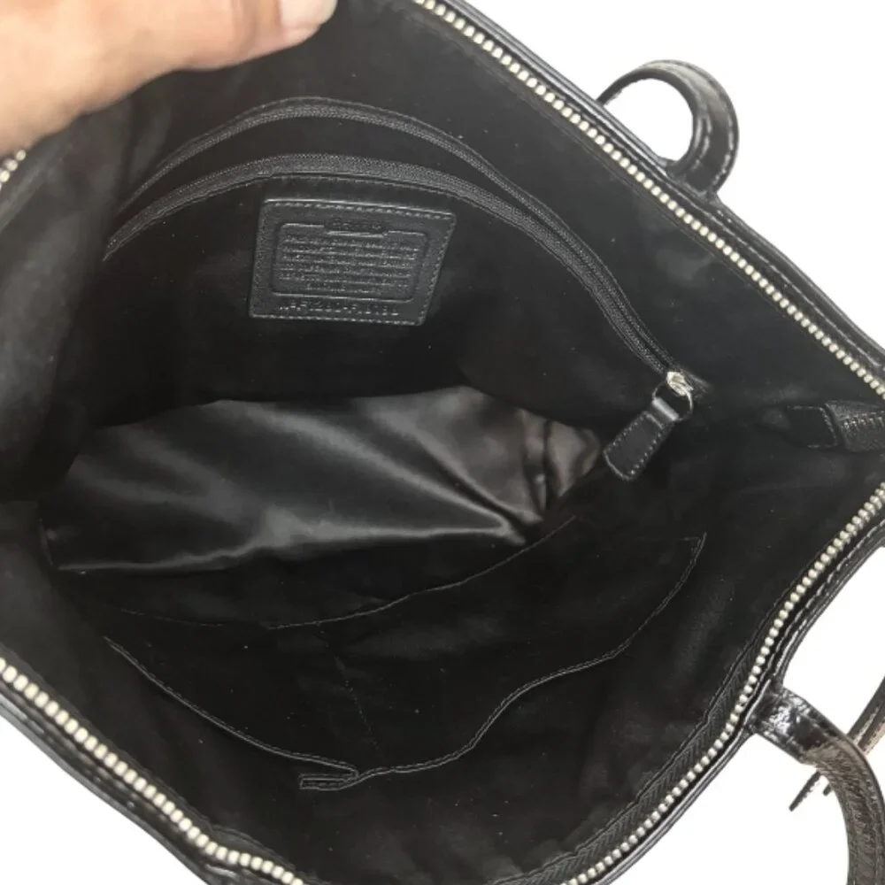 Coach Large Signature Black Patent Leather Shoulder Handbag - Picture 7 of 10
